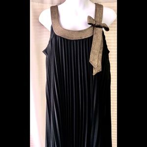 Amanda Lane Black Pleated Baby Doll Dress w/Bow
